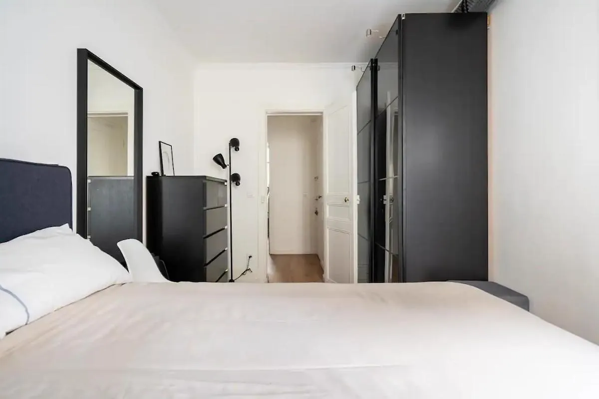 Nice And Cozy Parisian Apartment Paris